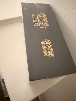 Pokemon TCG S-Chinese Brilliant Energy Black Gold Gift Box (Pikachu) CS4.1C New! - Image 3