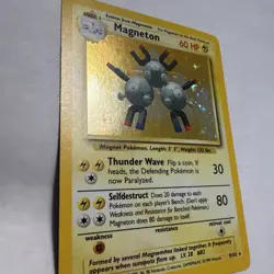 Vintage Magneton 009/102 Holo - Pokemon Base Set 1995, 96, 98 (LP) - Image 3