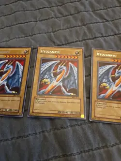 Yugioh - MRL-075 1st Edition Hyozanryu X3 RARE - Vintage - (Playset) NM/VLP Wow! - Image 3