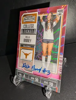2025 Panini NIL University of Texas Rella Binney Lightning Pink Auto /99 - Image 2