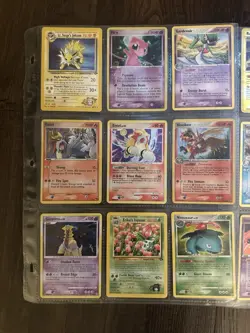 Pokemon Official TCG Card Lot 32 Cards - Image 3