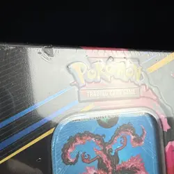 Pokemon Crown Zenith Tin with Galarian Moltres with 5 Booster packs - Image 5
