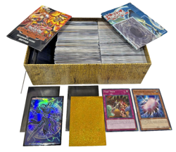 YUGIOH Cards-600 Mixed Set with 32 Protective Sleeves and a Paper Playmats - Image 1