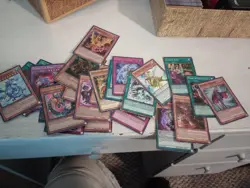 Vintage 1996 Box Of Yu Gi Oh Cards Nm HTF LO$ DECKS 🔥🔥 LQQK - Image 5