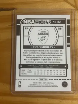 2024-25 Panini Nba HOOPS - Evan Mobley #82 Blue Explosion /99 Cleveland Cavs - Image 2
