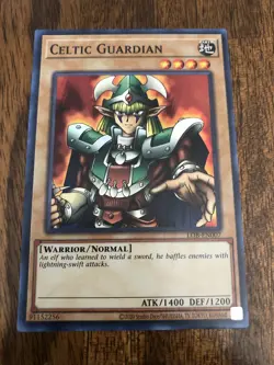 Yu-Gi-Oh! TCG Celtic Guardian LOB-EN007 Legend of Blue Eyes 25th Anniversary NM - Image 1