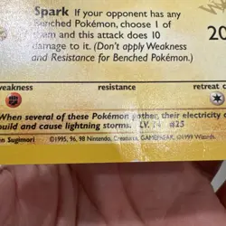 Pokemon TCG Jungle Pikachu Gold W Stamp 60/64 1st Edition *rare* - Image 2