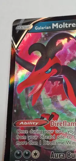 GLARIAN MOLTRES V 97/198 HOLOGRAPHIC Chilling Reign Pokemon Card Game Rare 2021 - Image 3