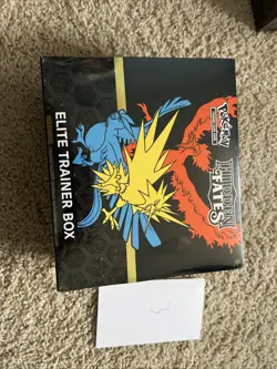 Pokemon Hidden Fates Elite Trainer Box Sealed TCG Sun and Moon ETB 2019 New 820650804731 - Image 1