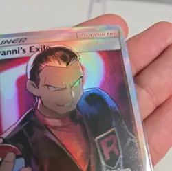 Pokemon Giovanni's Exile Hidden Fates Holo Card 67/68 Full Art Ultra - Image 4