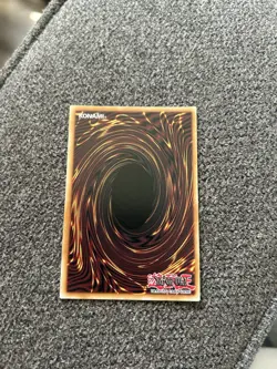 Blue-Eyes White Dragon MVP1-ENSV4 Ultra Rare Limited Edition Yugioh - Image 2