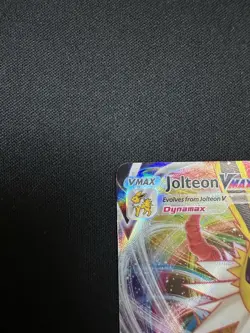 Jolteon VMAX 051/203SWSH07: Evolving Skies Holo Pokemon Card - Image 3