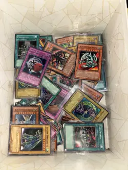 Yu-Gi-Oh Card Lot Blue Eyes Toon Dragon Dark Magician + More - Image 1