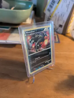 Houndour 54/90 Reverse From Undaunted 2010. Near Mint Card. Great Deals Always. - Image 2