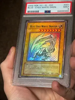 Blue Eyes White Dragon SDK-001 Ultra Rare FOIL BLEED ERROR Yugioh PSA 9 *966 - Image 3