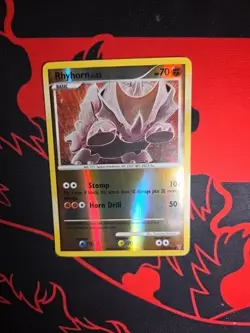 2009 Pokemon TCG Platinum Supreme Victors Rhyhorn Reverse Holo Card 122/147 MP - Image 1