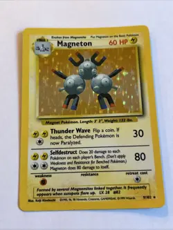 Pokemon TCG Magneton Base Set 9/102 Holo Rare Vintage Hp - Image 1