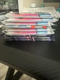 9 mtg jumpstart and draft packs, 6 jumpstart, 3 Wilds of Eldraine packs - Image 2