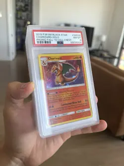 Pokemon PSA 8 Charizard #SM226 Holo Fall 19 Collection Chest Promo 2019 English - Image 1