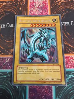 Yugioh Blue-Eyes White Dragon BPT-009 Secret Rare Unlimited MP/HP - Image 1