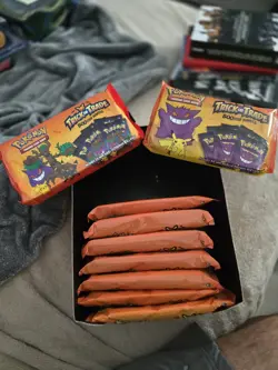 LOT OF 9! 2022 Pokemon TRICK OR TRADE BOOSTER BUNDLE Sealed Halloween 40 Packs - Image 2