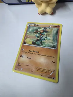 Riolu Pokemon BW33 Cosmos Holo Black & White Promo W/Swirl English Tcg Near Mint - Image 2