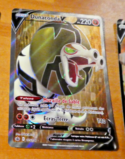 POKEMON REGNE DE GLACE CARD HOLO CARTE Dunaconda V 175/198 FR MINT 2021 - Image 1