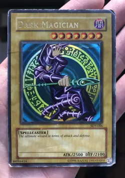 Dark Magician SDY-006 Unlimited Ultra Rare YuGiOh! Yugi Starter Deck DMG Damaged - Image 1