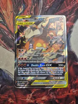 Pokemon Reshiram & Charizard GX TAG TEAM Black Star Promo SM201 Full Art MP - Image 1