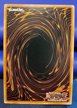 Dark Magician Girl YGLD-ENB03 - Ultra Rare - 1st Ed - Near Mint - YuGiOh Card - Image 2