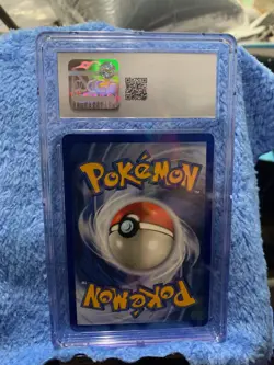 SANDSLASH FOSSIL - 1ST EDITION 41/62 POKEMON CGC 9.5 - Image 2