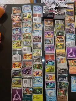 Pokemon Card Bundle Approx. 200+ Cards Various Sets Job Lot - Image 2