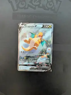 Pokemon TCG Dragonite V Ultra Rare Full Art Holo 192/203 Evolving Skies - Image 1