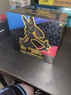 Pokemon TCG: Crown Zenith Elite Trainer Box - 10 Packs 820650851476 - Image 2