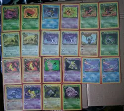 2000 Pokemon Team Rocket Dark Muk, Vileplume, Squirtle Lot of 22 Non-Holo Cards - Image 1