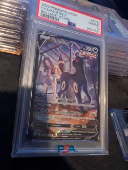 2022 Pokemon SWSH Brilliant Stars #TG22 FA/ Umbreon V PSA 10 GEM MINT - Image 4