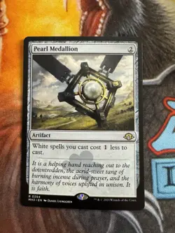 Pearl Medallion [CMM - 401] - NM TCG MTG - Image 1