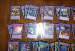 Yugioh Dark Magician Deck Of 115 Cards W/ DMG Sleeves! High Rarities! - Image 3