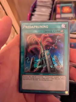 Yugioh Predapruning FUEN-EN012 Super Rare 1st Edition Predaplant - Image 1