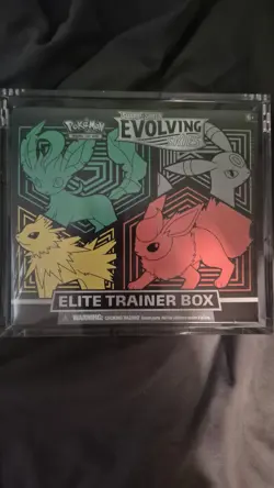 Pokemon TCG Evolving Skies Elite Trainer Box ETB New Sealed with acrylic case - Image 1
