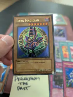 Original Yugioh Card Dark Magician LOB-005 And Vintage Lot 🔥 - Image 2