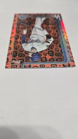 Shohei Ohtani Nod and Smile 2025 Topps Update Holiday Jack O’Lantern #US84 - Image 3