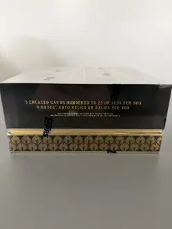 Topps Palatial Manchester United 2025/26 - Hobby Box | In Hand Factory Sealed - Image 3