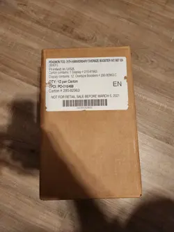 Pokemon TCG 25th Anniversary First Partner Kalos Display - 12 Oversized Packs 820650809637 - Image 1