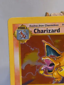 Shadowless Charizard Base Set #4/102 - Image 3