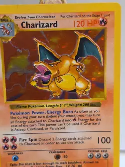 Shadowless Charizard Base Set #4/102 - Image 5