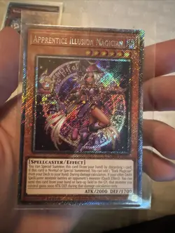 2025 Yugioh Stampede 1st Apprentice Illusion Magician PSR #EN023 - Image 1