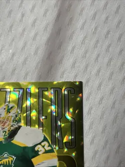 2025-26 UD Series 1 Rare Gold Dazzler Flip Gustavsson Minnesota Wild DZ-48 Gold - Image 2