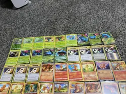 Pokemon TCG 61 Card Lot charizard venusaur and blastoise conditions vary - Image 5