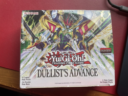YUGIOH DUELIST'S ADVANCE 1st EDITION ENGLISH BOX IN NEW & SEALED CONDITION. - Image 4